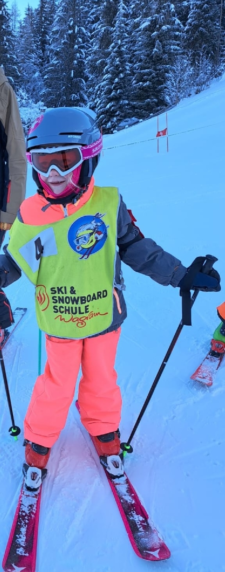 Anna beim Skikurs